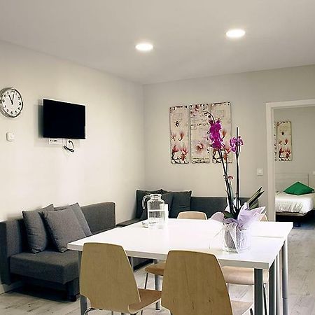Apartamentos Logrono Centro Bagian luar foto