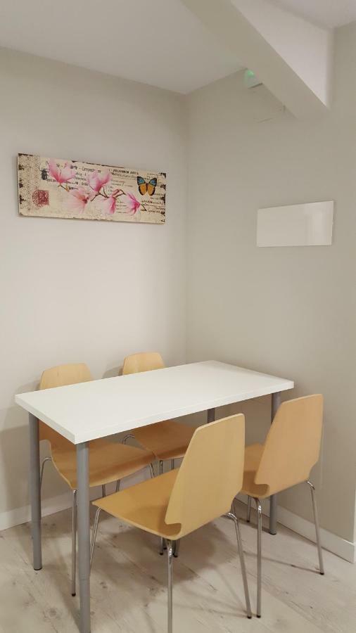 Apartamentos Logrono Centro Bagian luar foto